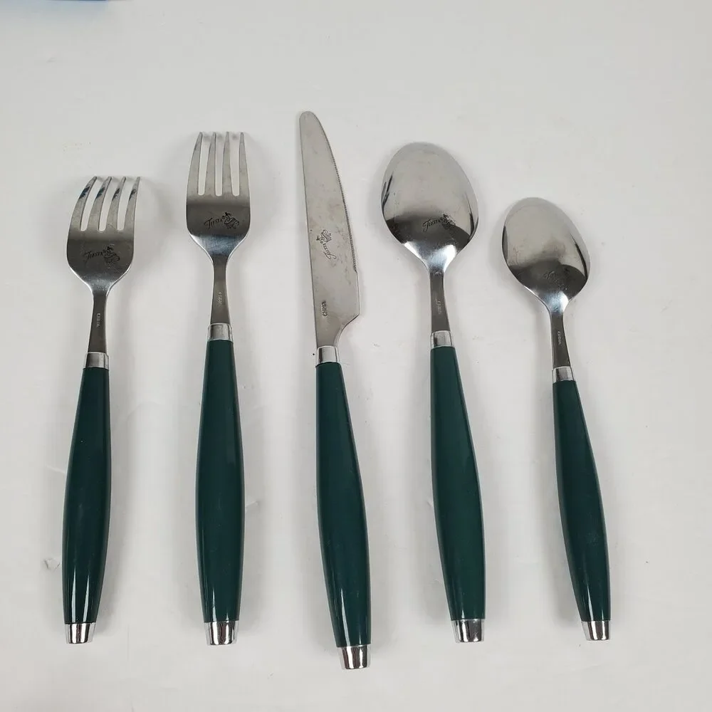 Fiesta Flatware 5pc PLACE SETTING Round Handle Evergreen